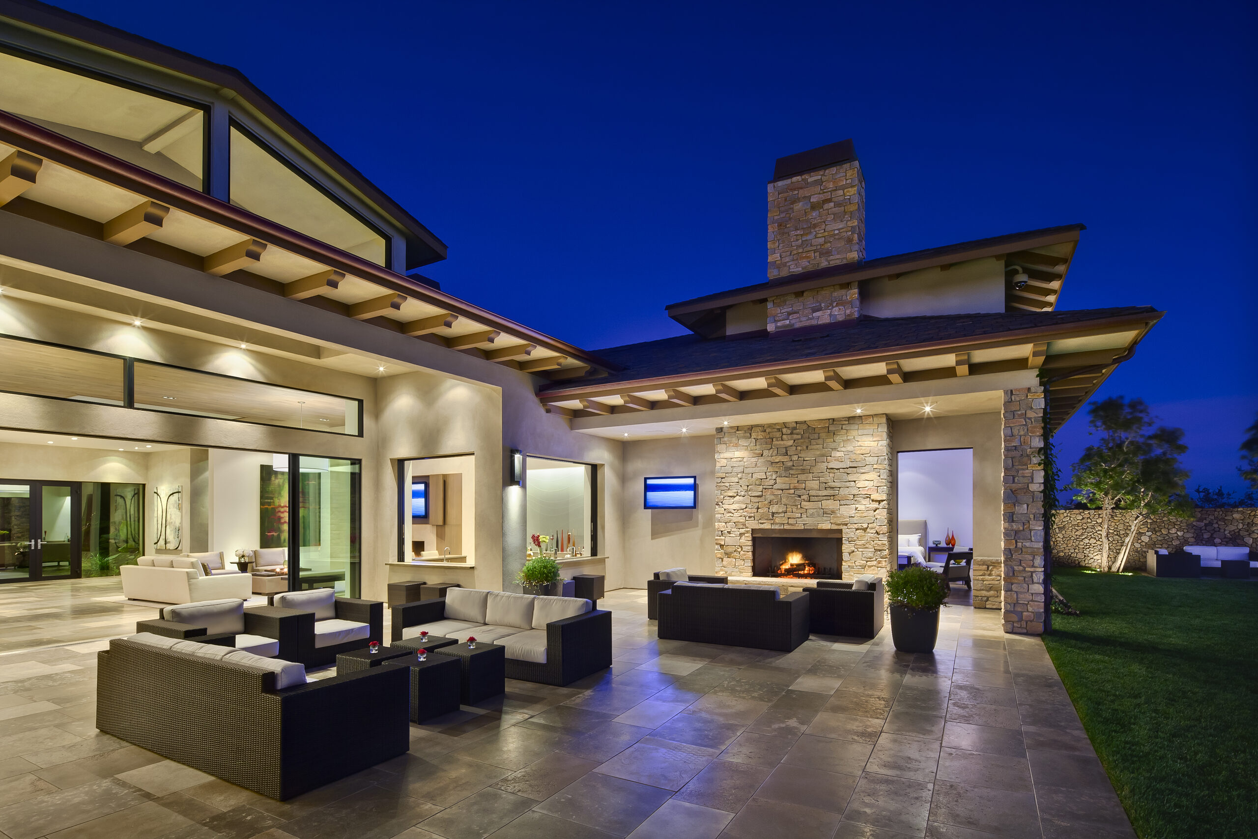 Modern ranch custom home rear elevation